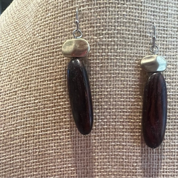 Elegant Brown and Gold Earrings for Pierced Ears - Picture 1 of 5